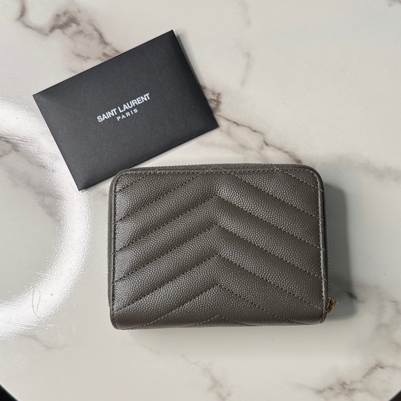 Saint Laurent Cassandre Matelasse Compact Zip-Around Wallet - Picture 2 of 7